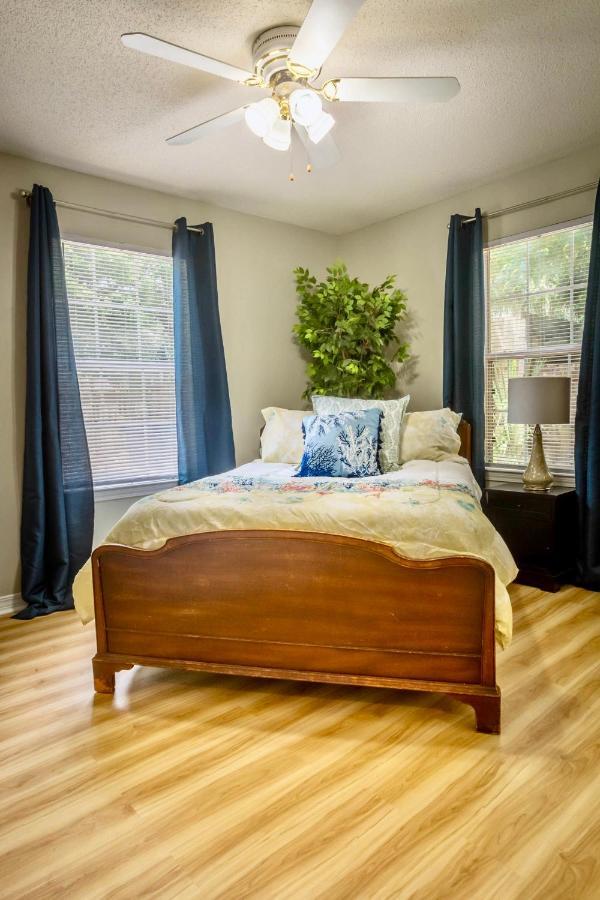 Life'S A Breeze! Updated 3B Home 10 Min To Beach! Gulf Breeze Eksteriør billede